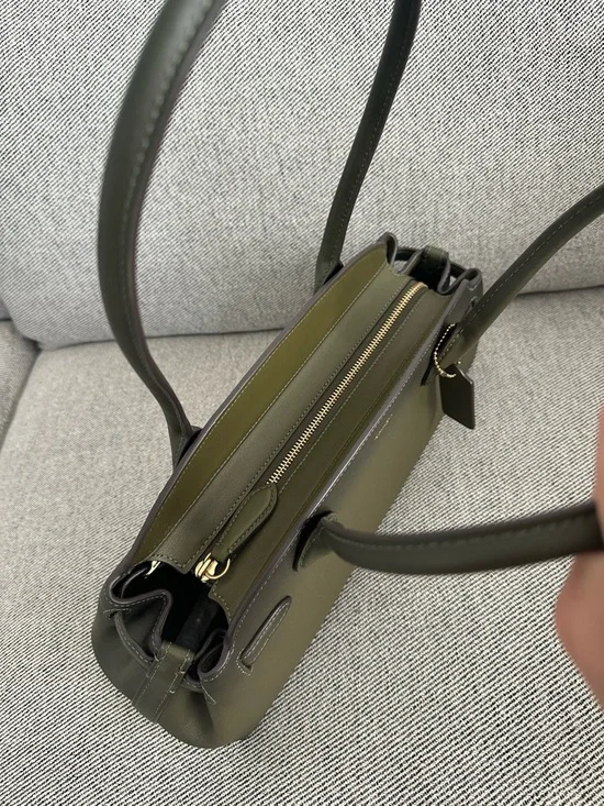 NWT Coach Empire Carryall Bag 34 CCC30 - Picture 4 of 8